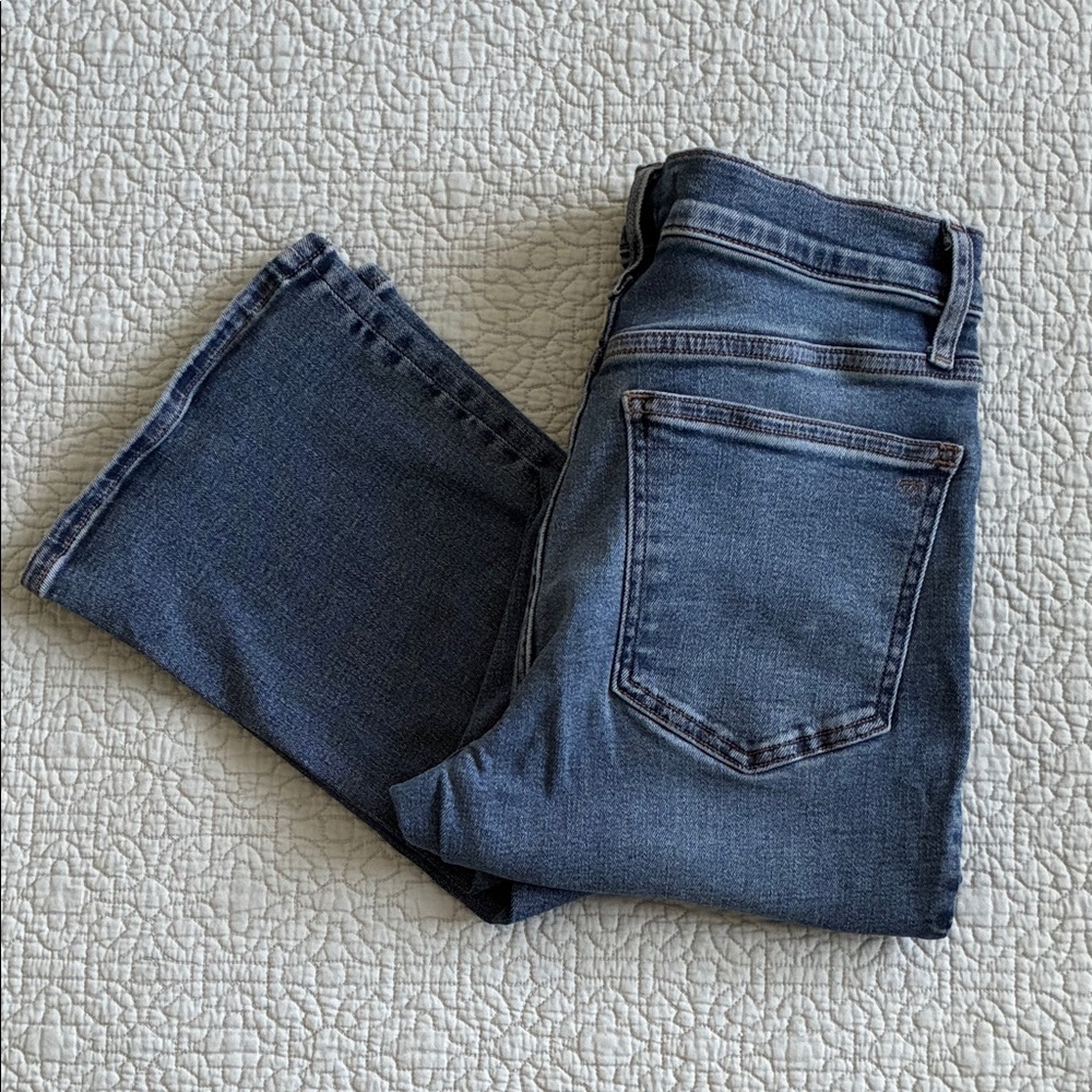 Madewell Mid-Rise Kick Out Flared Cropped Blue Jeans Size 27 Stretch